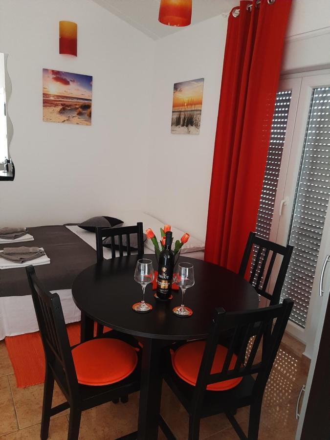 Apartment Enis Barbariga Eksteriør billede